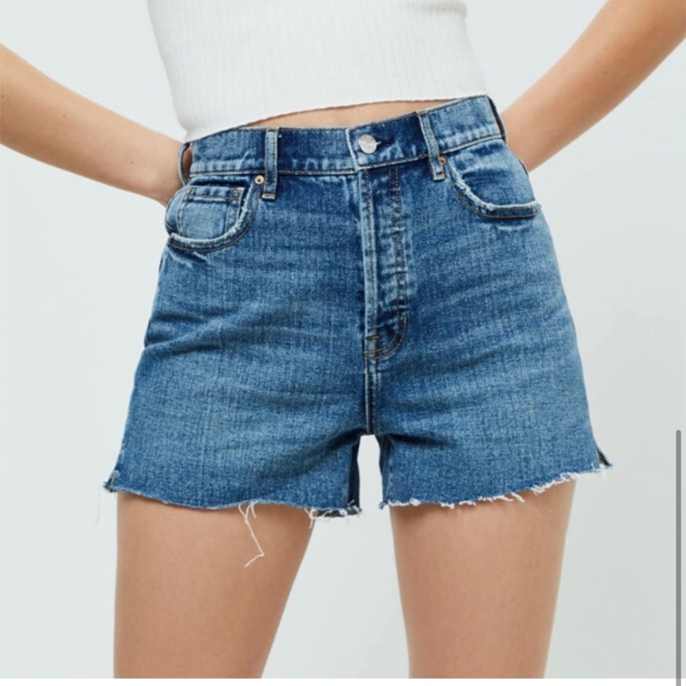 High waisted denim shorts - size 30